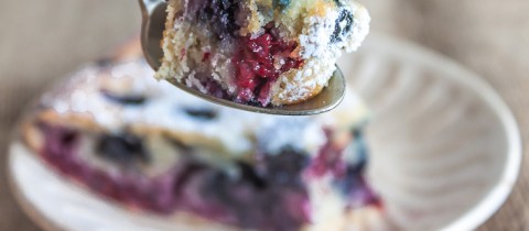 Easy blueberry & blackberry pie