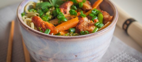 Cha soba noodles with veggies and honey chicken